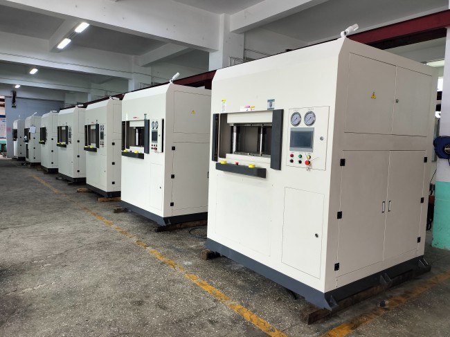玻璃纖維、玻纖復(fù)合材料熱壓成型機(jī) 