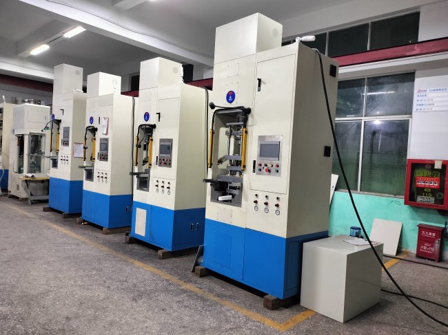 【氧化鋯、碳化硅、氧化硅】陶瓷粉末伺服成型機(jī)